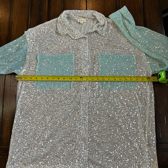NWOT POL‎ Sequin Blouse in Silver and Aqua - Picture 8 of 9